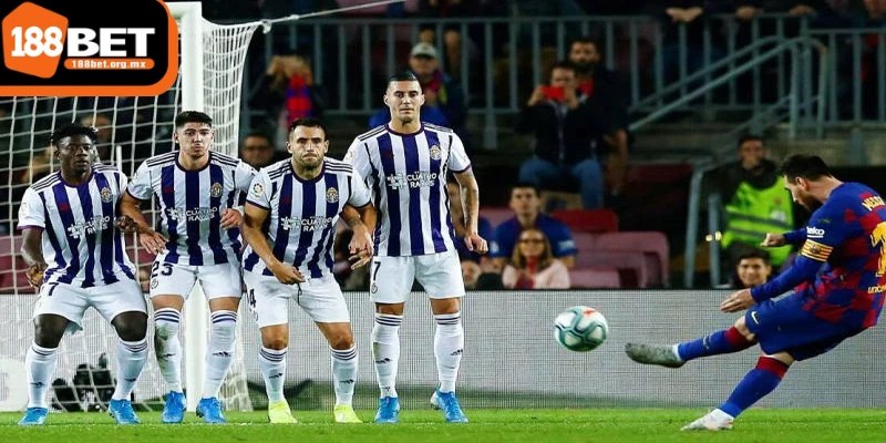 Đá Phạt Trực Tiếp Trong Bóng Đá -  Các Quy Định Cần Nắm 2 Đá phạt trực tiếp và những quy định cầu thủ cần nắm